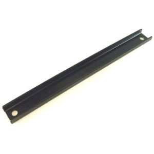 Battery locking clamp