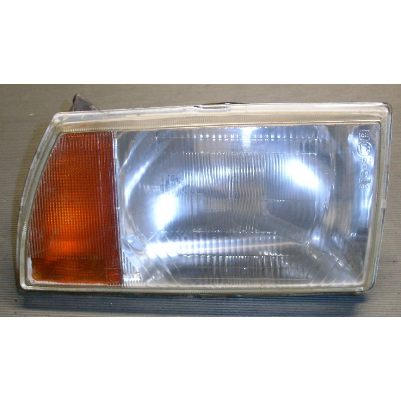 Headlamp right Visa R2 used