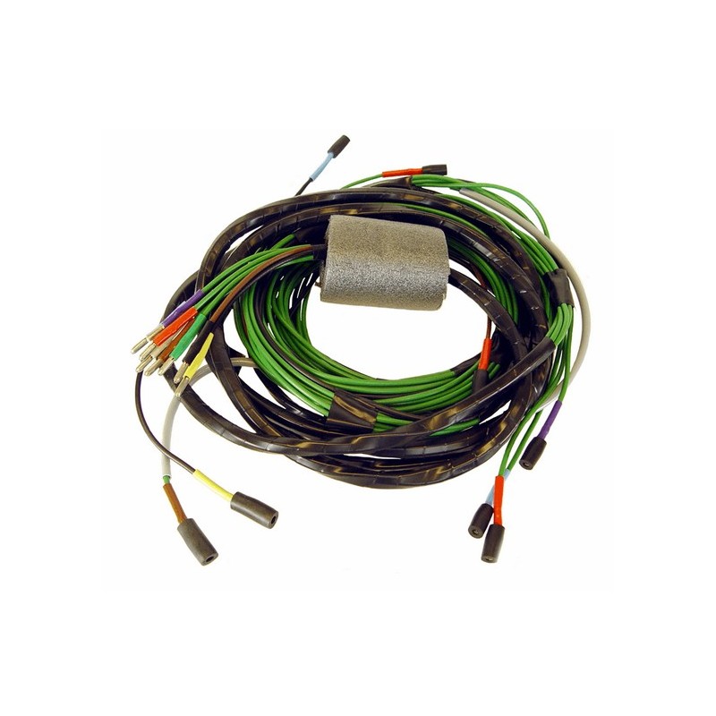Mazo de cables traseros con luz de reversa