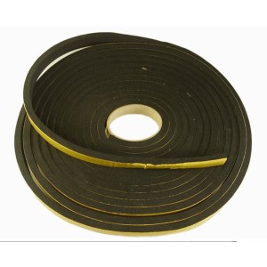 Gasket between chassis and body