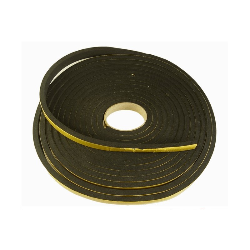 Gasket between chassis and body