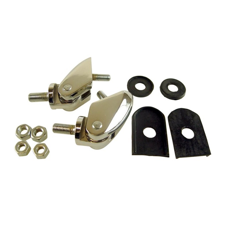 Set of hinges for boot lid