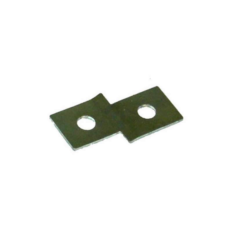 Securing plate for wheel bearing nut for outer side