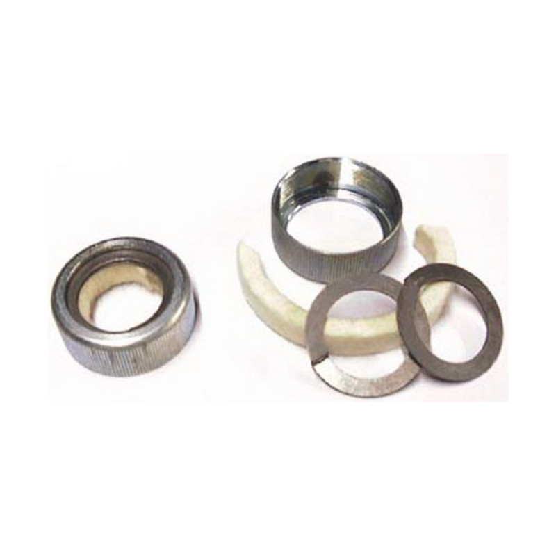 Cap with washer and felt ring for drive shaft